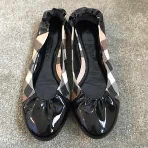Burberry flats
