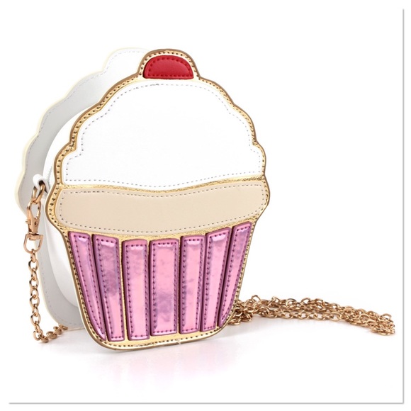 Boutique Bags - πHPπ Sweet Cupcake Crossbody Purse Boutique Bags - πHPπ Sweet Cupcake Crossbody Purse