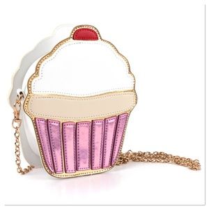 Boutique Bags - πHPπ Sweet Cupcake Crossbody Purse Boutique Bags - πHPπ Sweet Cupcake Crossbody Purse
