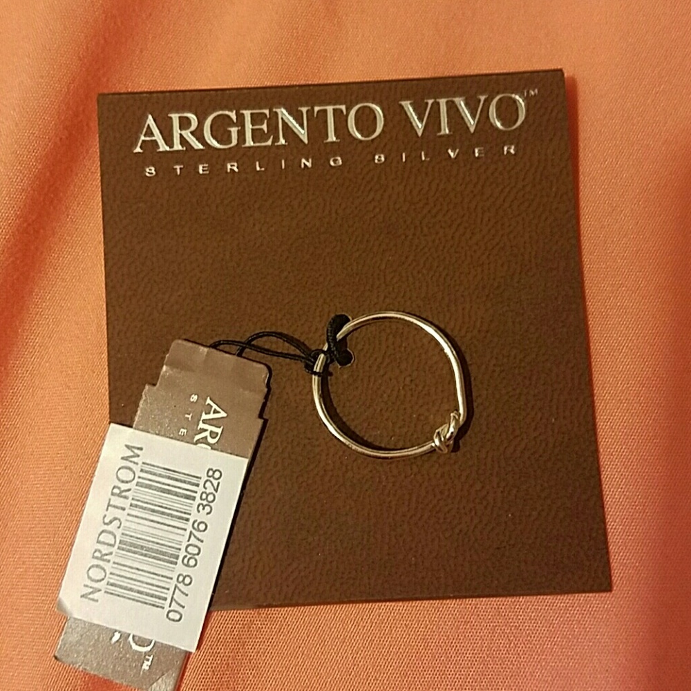 Size 7 Argento Vivo Ring