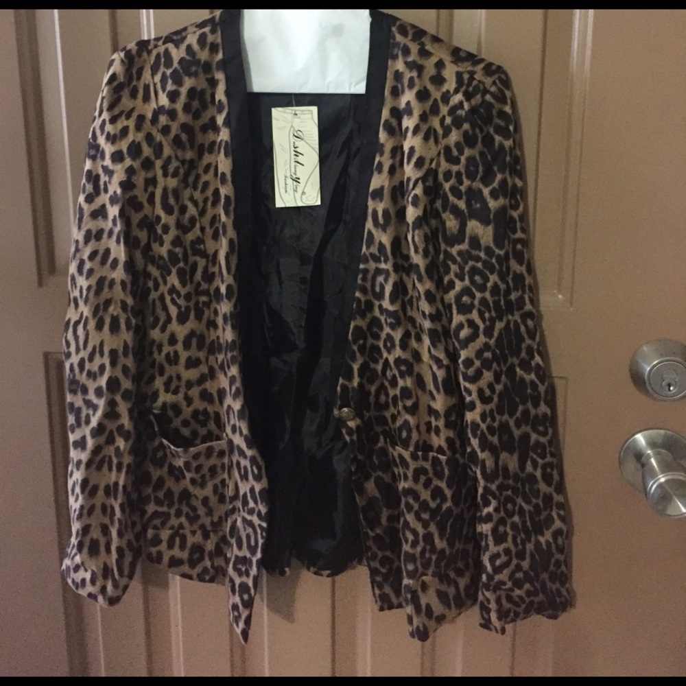 NWT Leopard Blazer