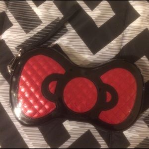Hello Kitty zippered clutch
