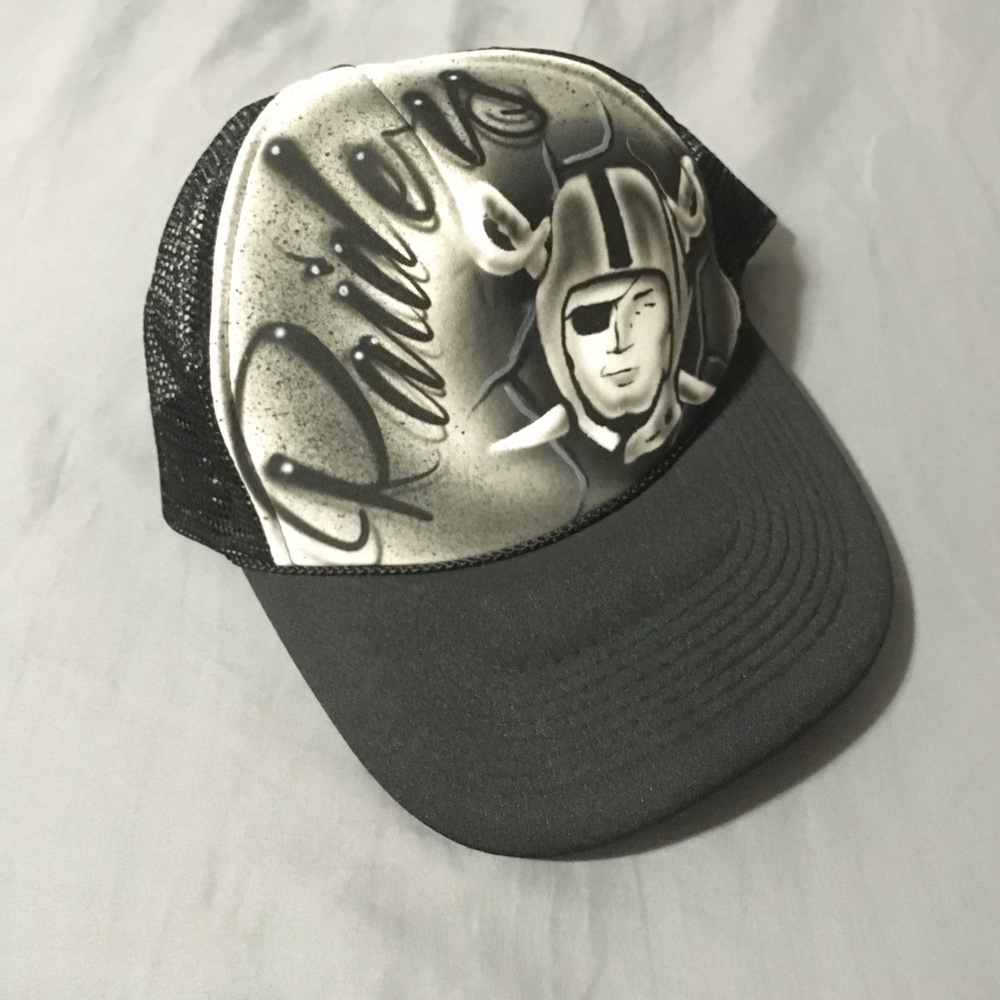 Raiders hat.