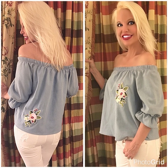 Soft denim off shoulder top w/flowers - Picture 4 of 4