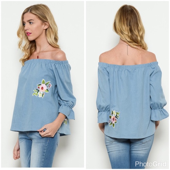 Soft denim off shoulder top w/flowers - Picture 3 of 4