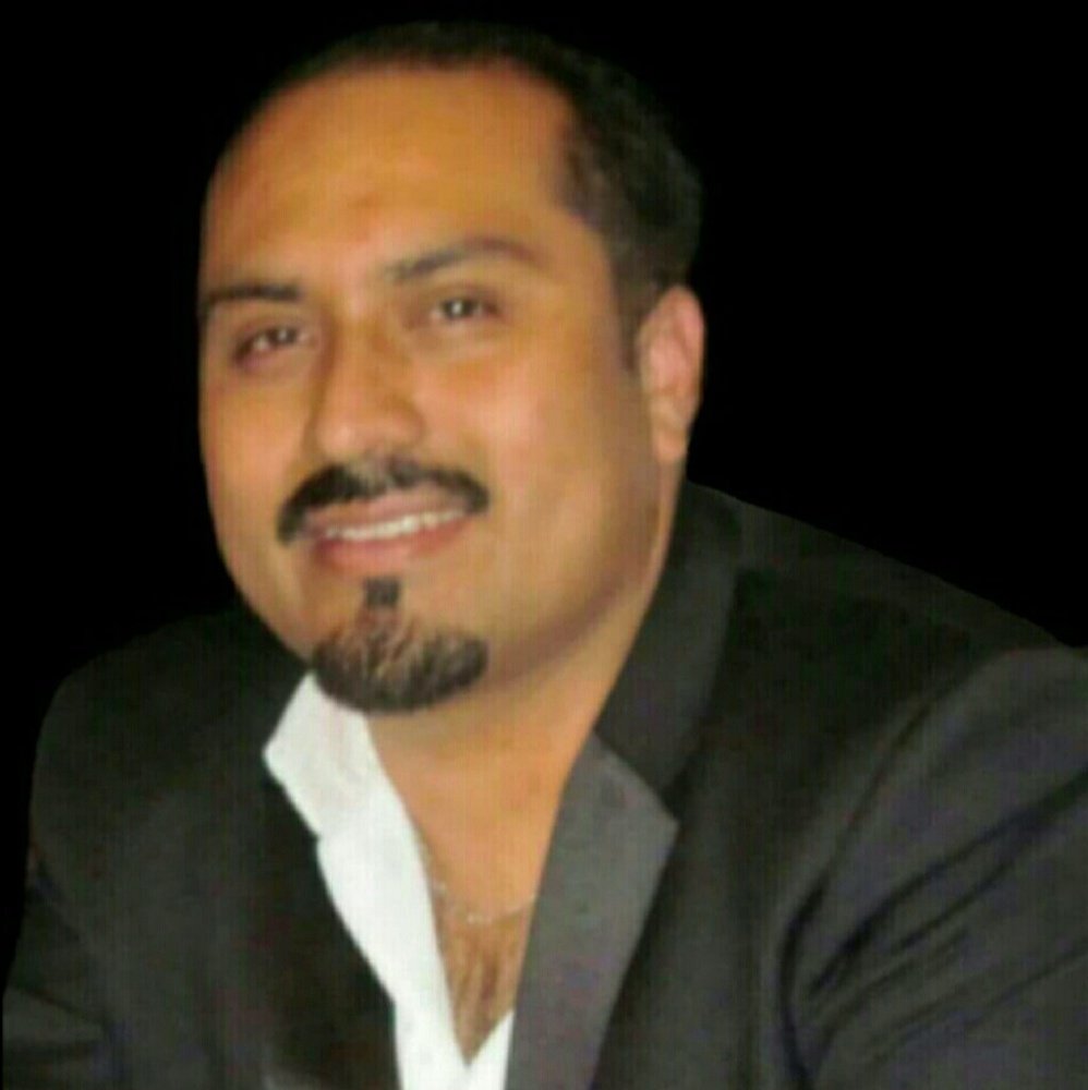 Meet your Posher, Rogelio