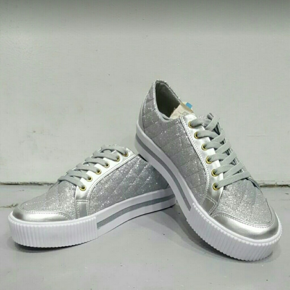 Women's Designer Tennis Shoes