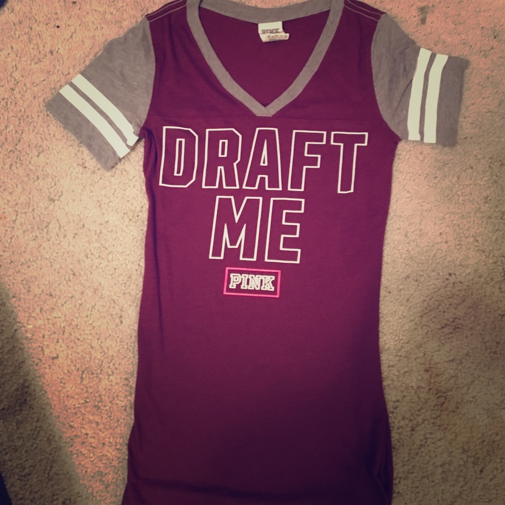 NWOT Victoria's Secret PINK V-Neck Tee Sz Small