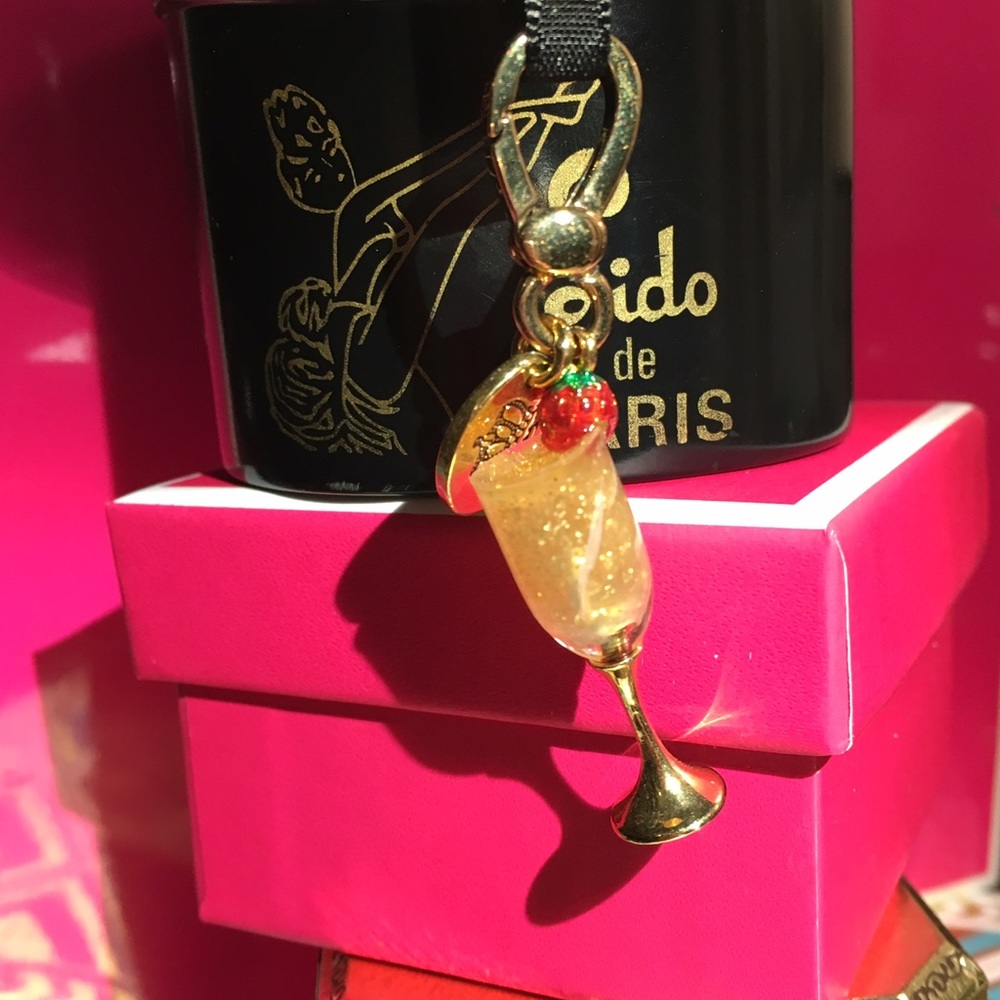 LE Juicy Couture Champagne Flute Charm