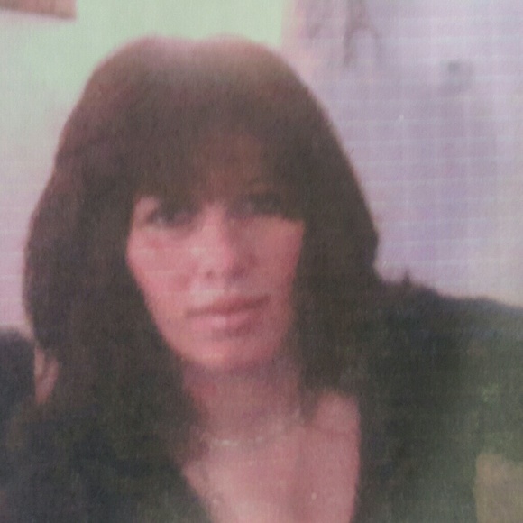 Meet your Posher, Michelle - Picture 2 of 2