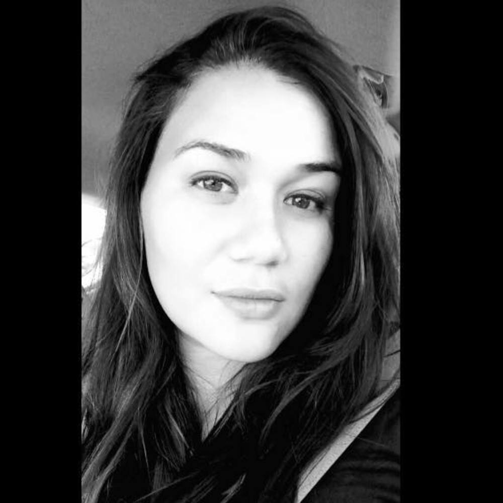 Meet your Posher, Alia