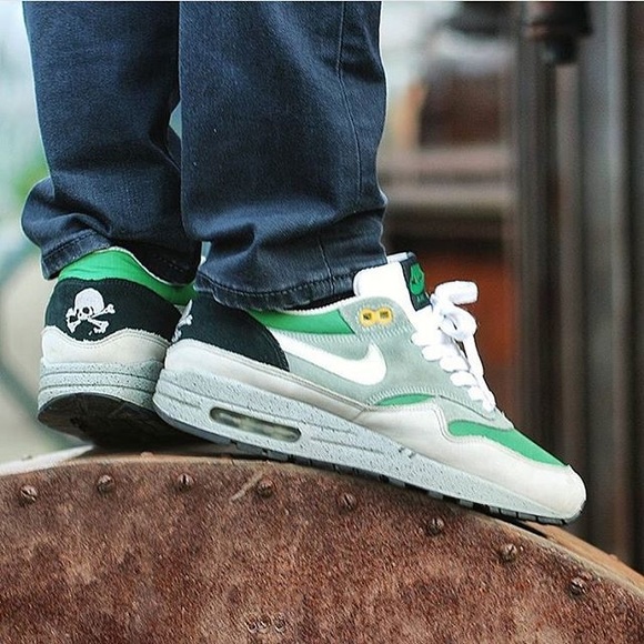 air max 1 skull pack