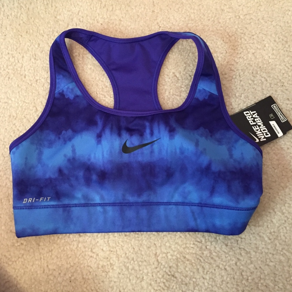 Nike pro combat reversible sports bra
