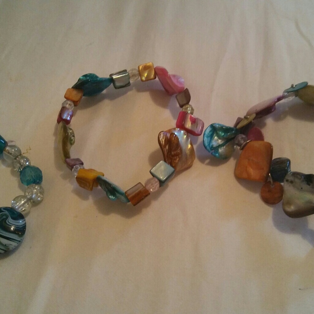 3 stretchy bracelets