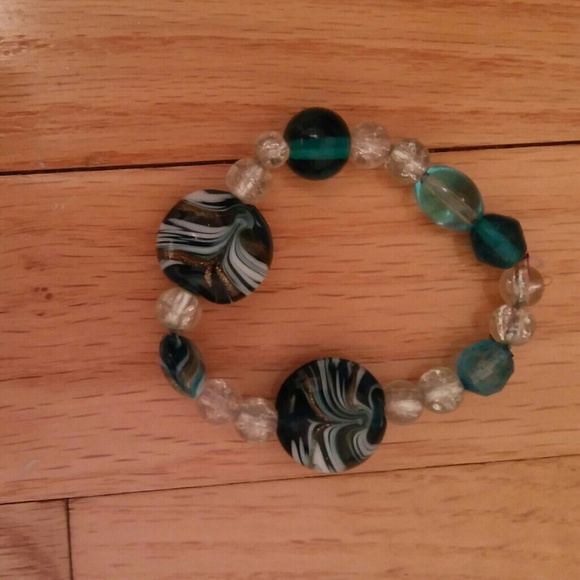 3 stretchy bracelets - Picture 4 of 4