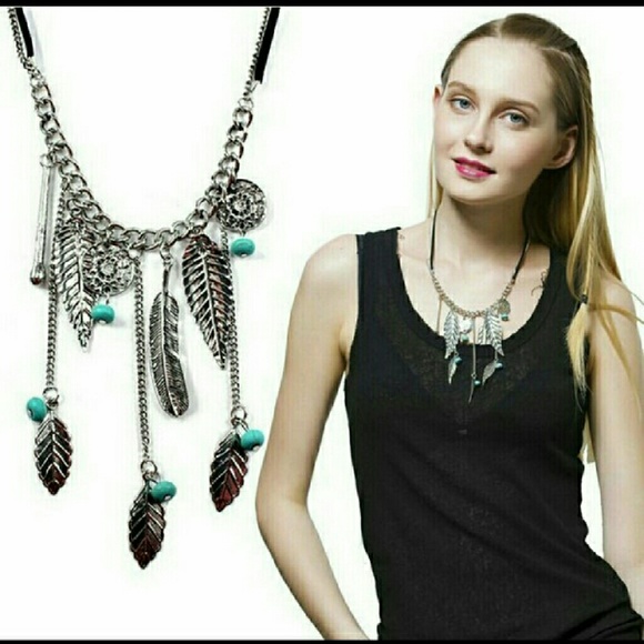 NEW SILVER LEAF, TURQUOISE BEADS DANGLE NECKLACE - Picture 2 of 2