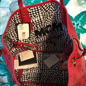 MCM
Liz Reversible Medium Visetos Tote Bag, Red