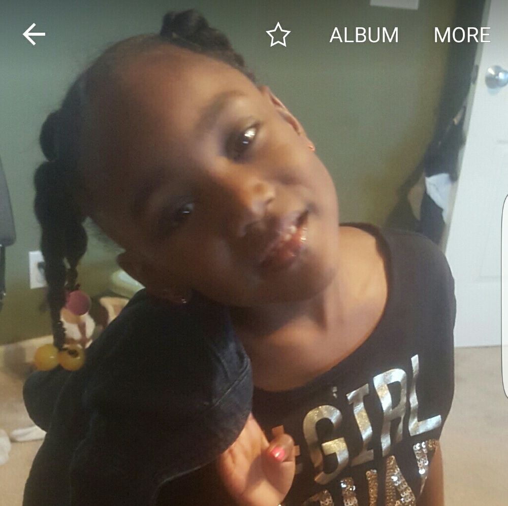 Meet your Posher, Nicole