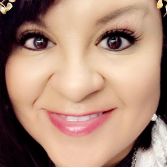 Meet your Posher, Veronica - Picture 2 of 8