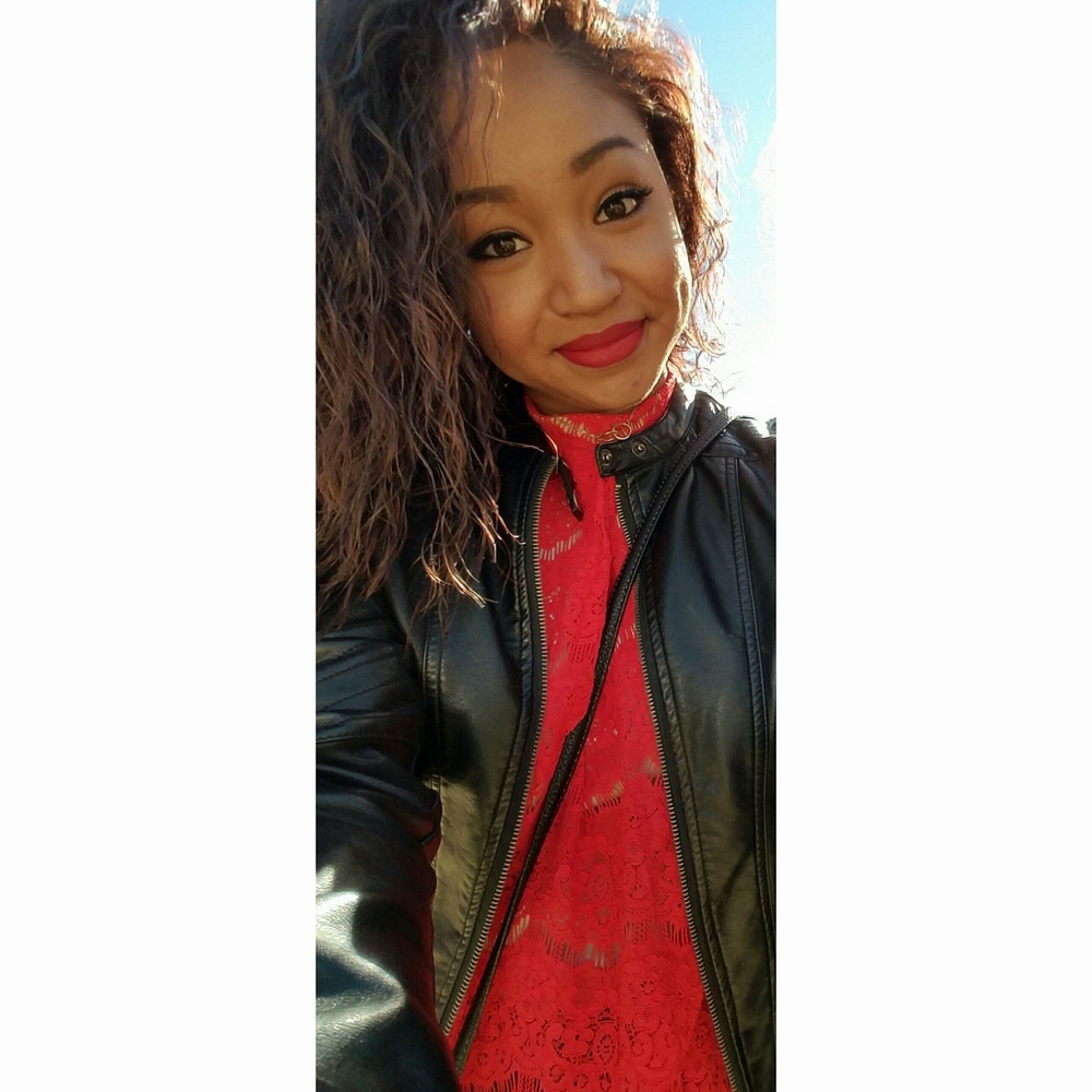 Meet your Posher, Dennina