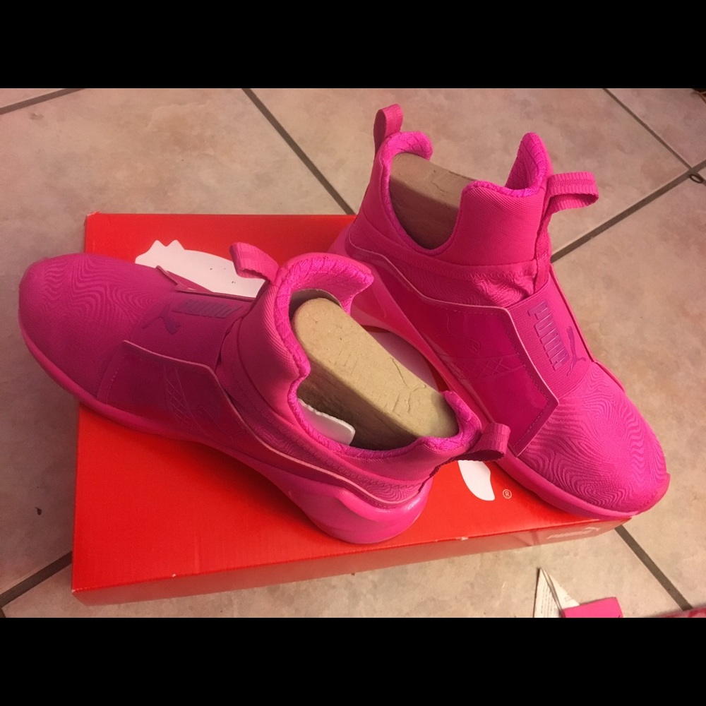 Kylie Jenner Fierce Bright pink Pumas