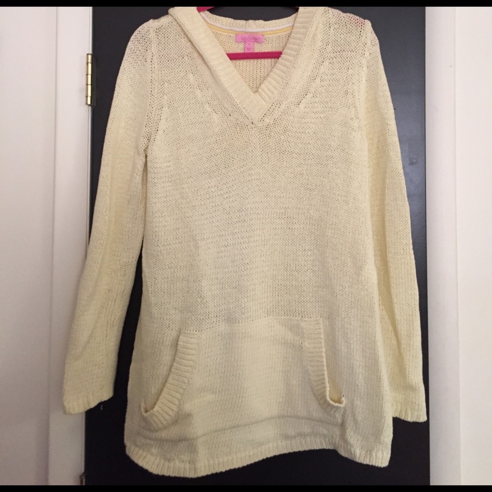 Large lose knit  lily sweater