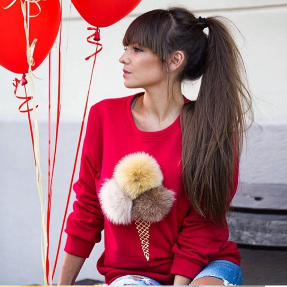 Pull over sweater