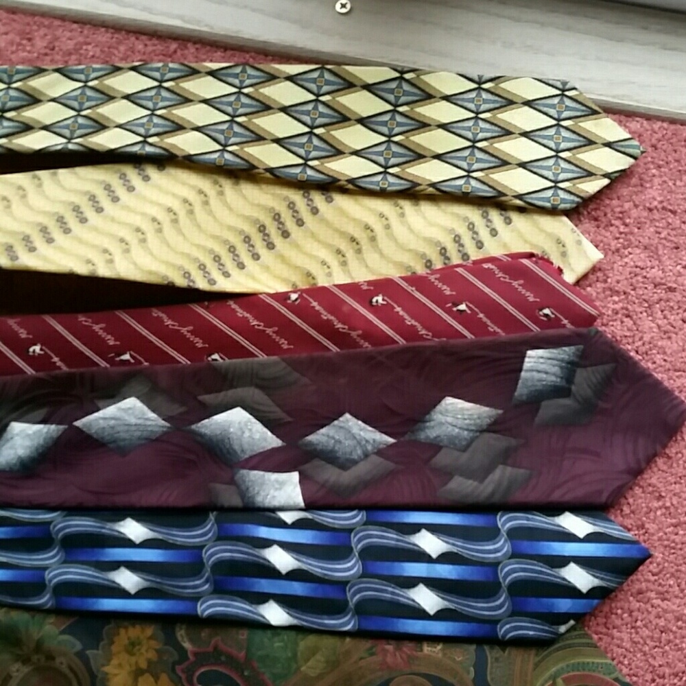 Assorted men's ties. - Picture 2 of 3