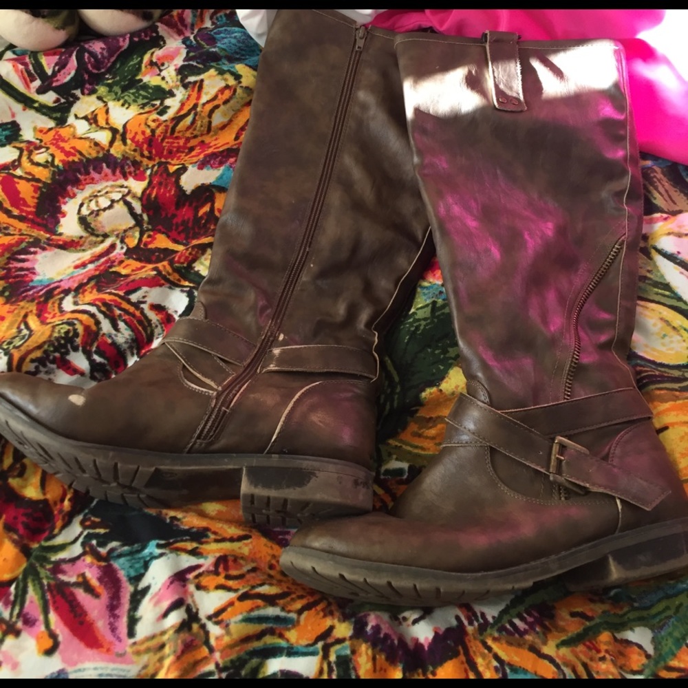 Faux leather brown mid calf boots