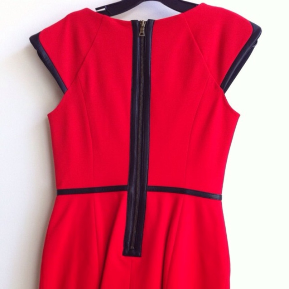 RED AND BLACK DRESS - Picture 3 of 4
