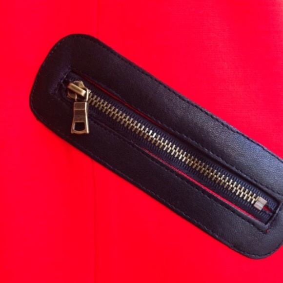 RED AND BLACK DRESS - Picture 4 of 4