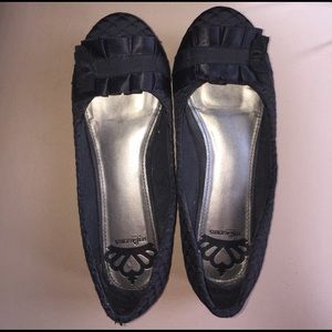 FERGALICIOUS Black Flats