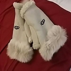 Ugg fingerles gloves