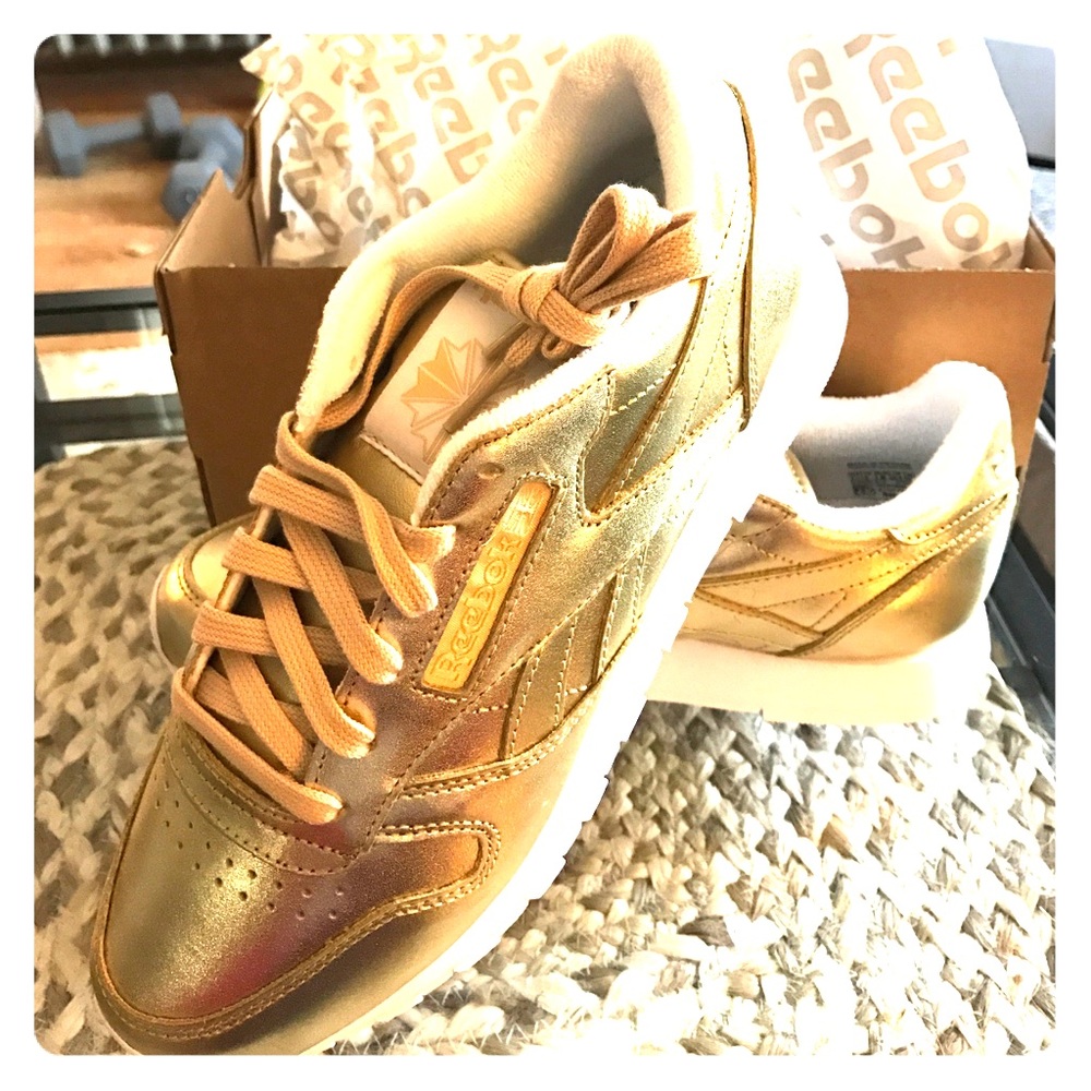BRAND NEW Gold Reebok Classic Sneakers