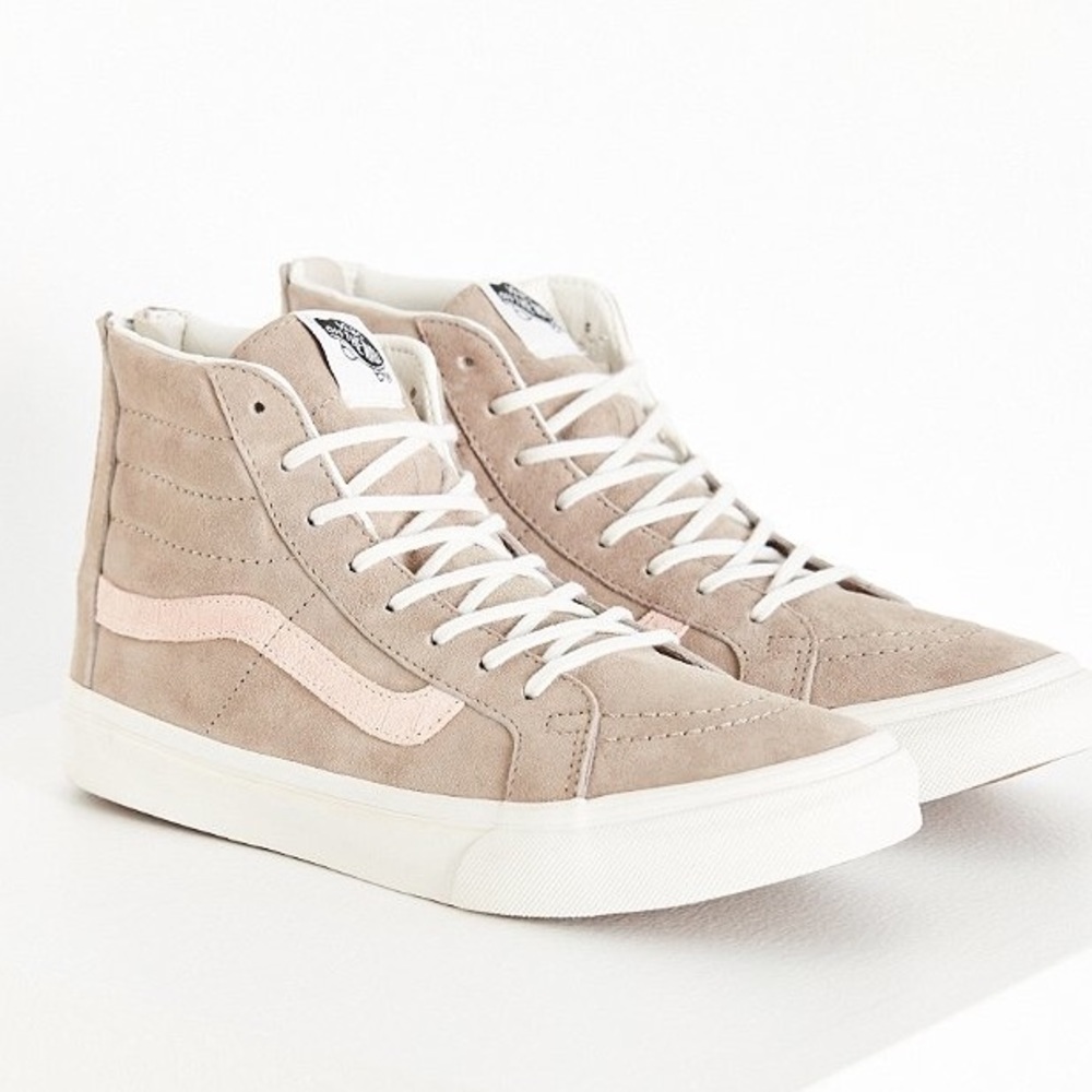 Suede Sk8 Hi's