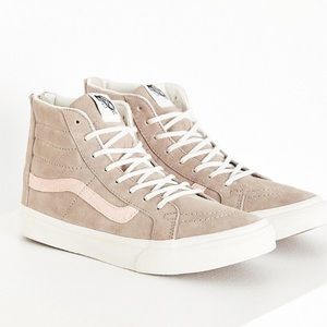 Suede Sk8 Hi's