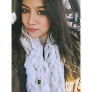 Meet your Posher, Karina