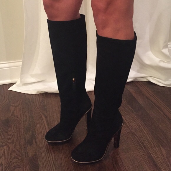 SOLD Bcbg suede boot - Picture 2 of 4