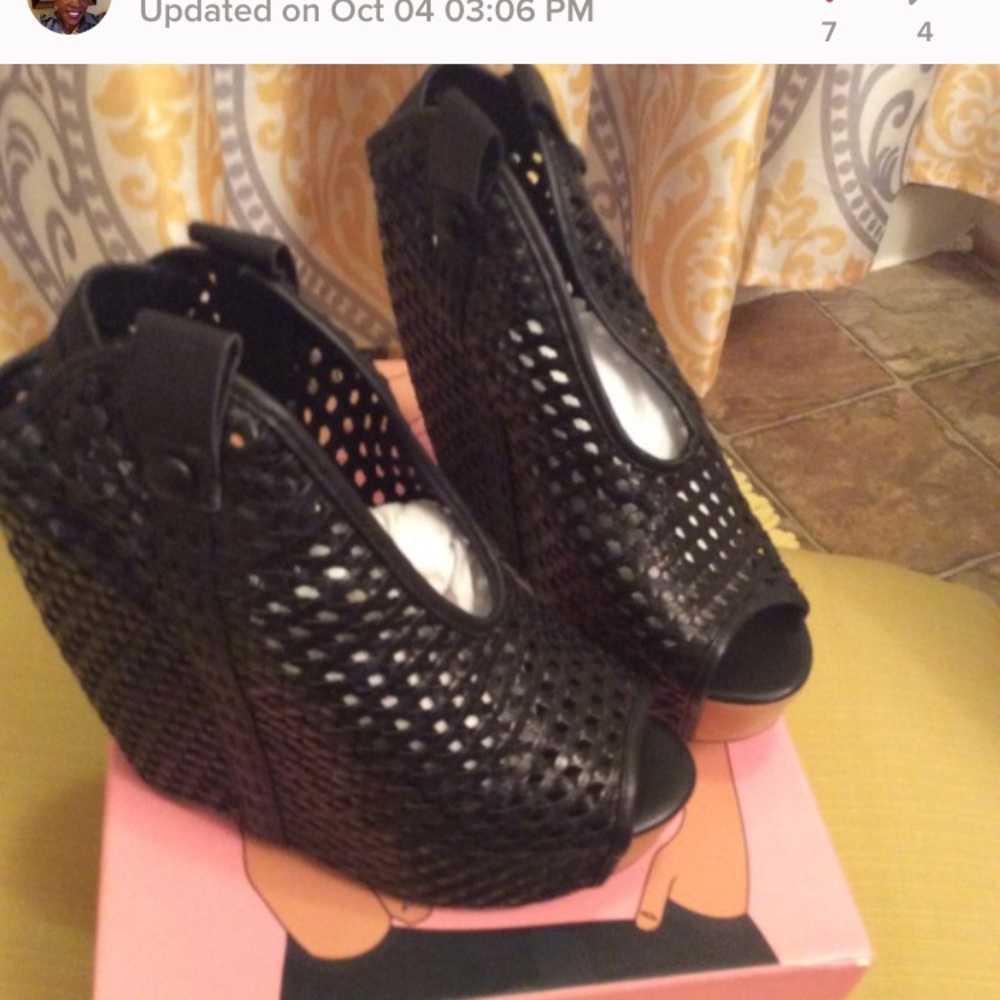 ISO JEFFREY CAMPBELL KELSEY WEDGES. SIZE 10 - Picture 2 of 2