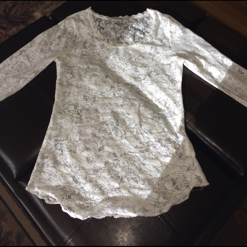 White lace top