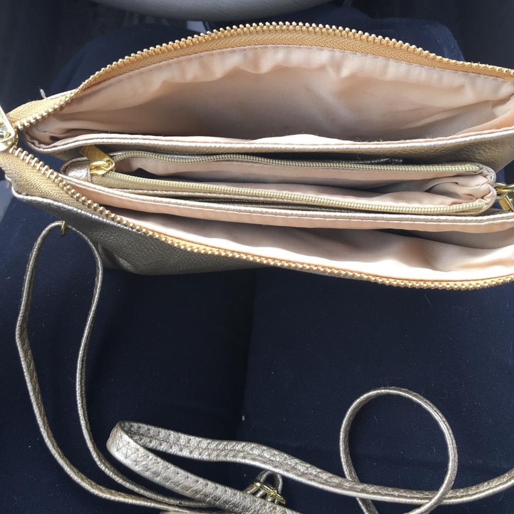 Gold Purse - Picture 3 of 5