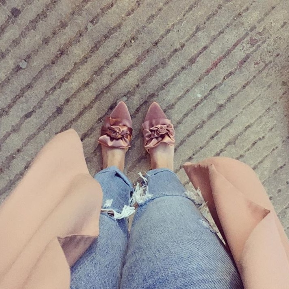 🆕Fiona Pink Satin Bow Pointy Toe Mules - Picture 3 of 8