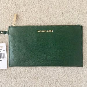 💥TODAY ONLY💥 Michael Kors Bedford Large Wristlet