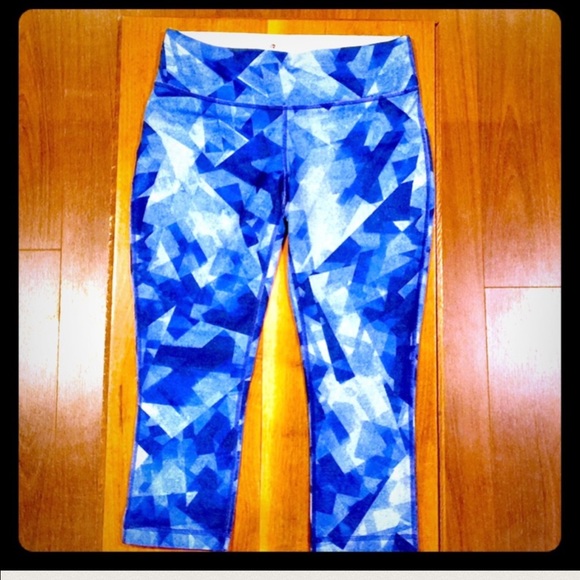 Working out π leggings! Beautiful NWOT. - Picture 3 of 3