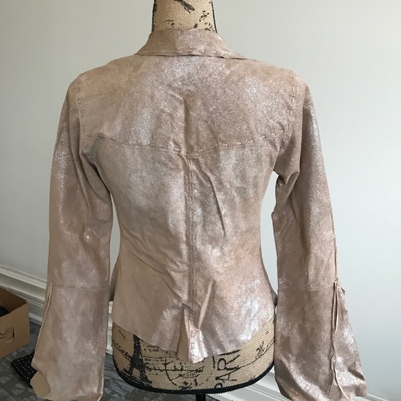 Gorgeous leather jacket with metallic finish NWOT - Picture 2 of 4