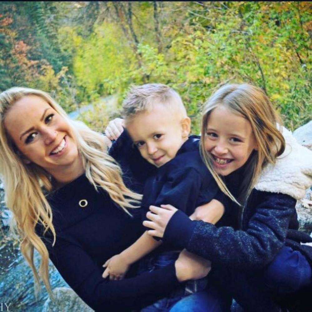 Meet your Posher, Courtney