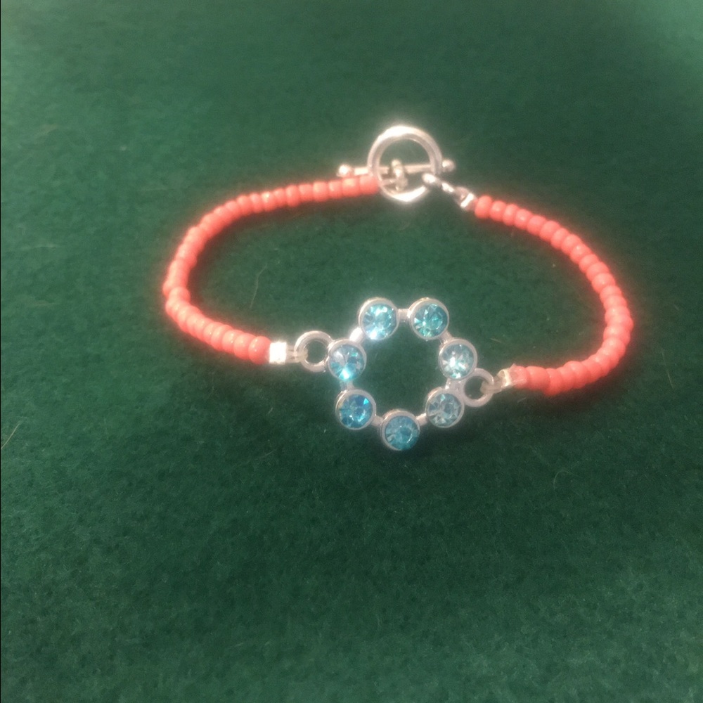 Stylish stretch bracelet