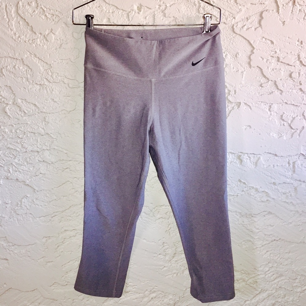 Nike Dri-Fit Legend Crop 2.0