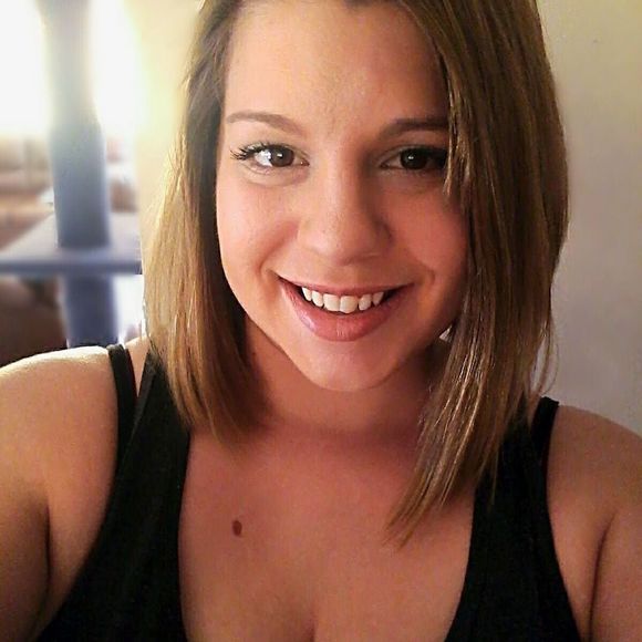 Meet your Posher, Breeanna - Picture 1 of 1