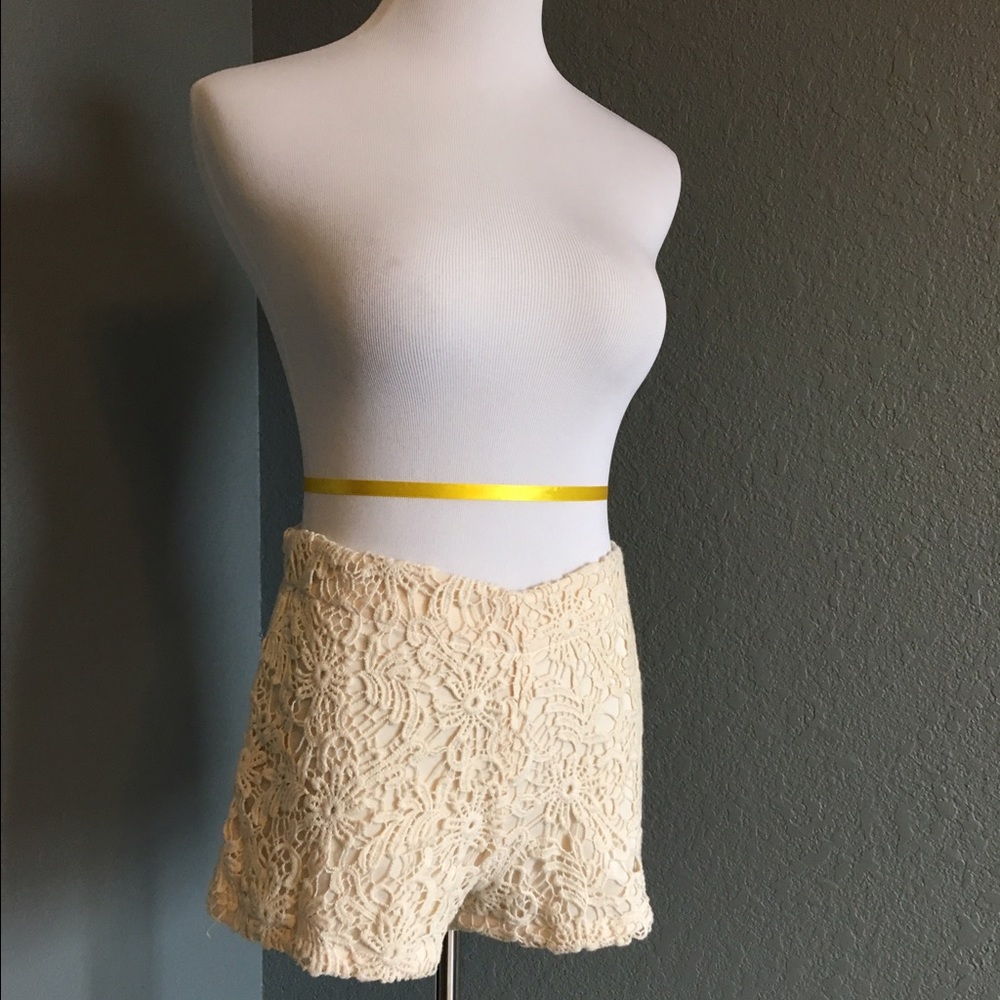 ❌SOLD❌Nordstrom crochet shorts